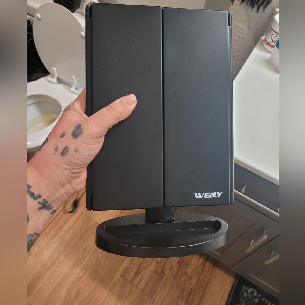 Weily LED Makeup Mirror